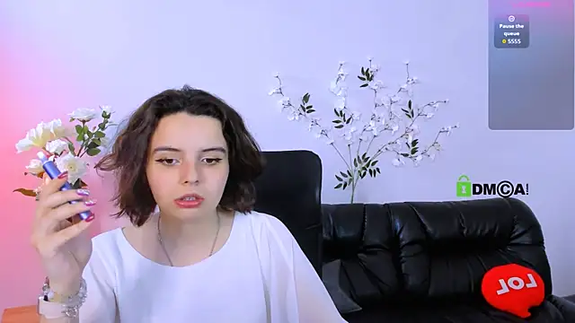 mia_mooon_ webcam