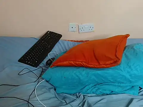 maya_nyla webcam