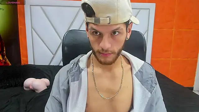 CHRIS_GREY webcam