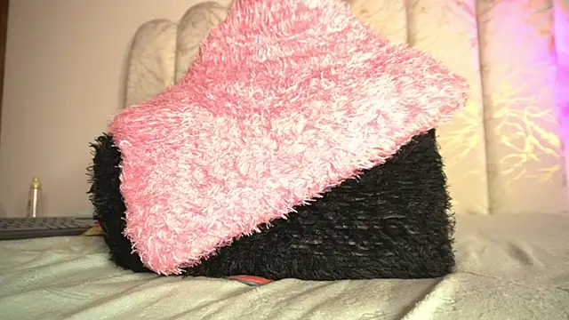 pocahotass_11 webcam