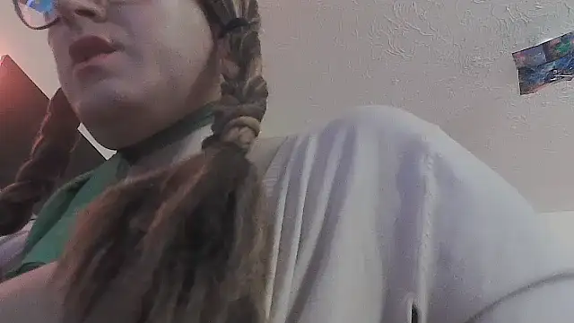 sissytrapdolly24 webcam