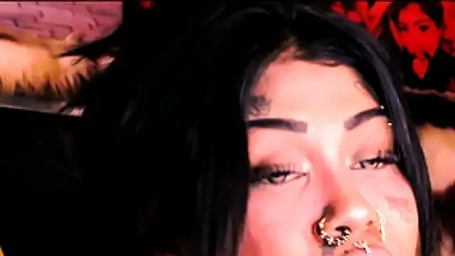 indian_dreamgirl webcam