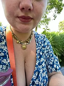 SummerHoney webcam