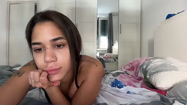 QueeNataly webcam