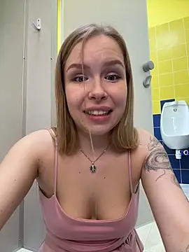 Liza_risky webcam