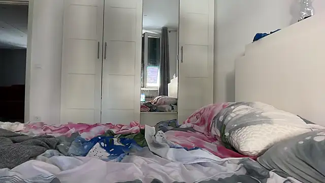 QueeNataly webcam