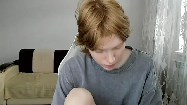StellaDavis webcam