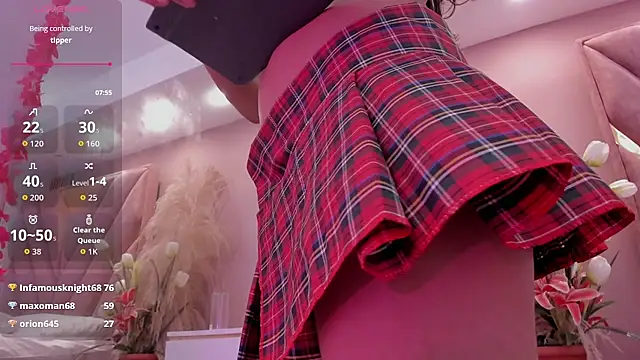 chloe_larson webcam