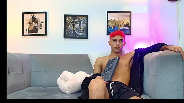 RED_BOYS1 webcam
