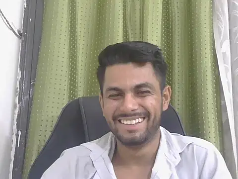 Stubborndesiboy webcam