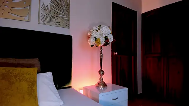 CelesteQueeen webcam