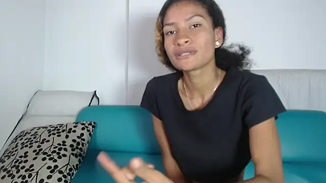 mailyn_gold webcam