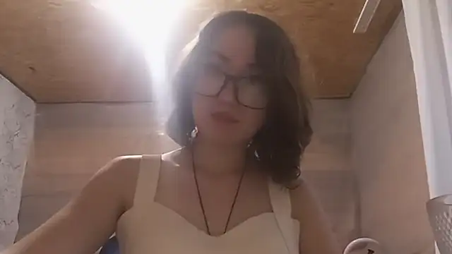 OliviaMoment webcam