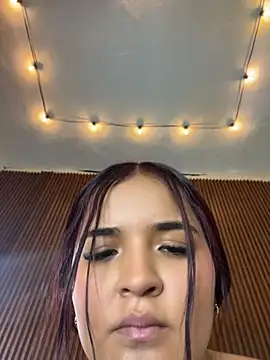 CrystalCarrington webcam