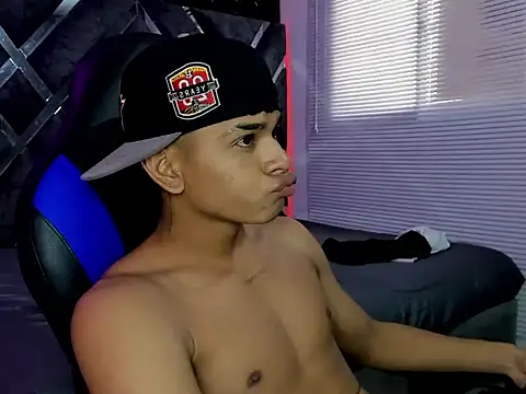 nova_mitchell7 webcam