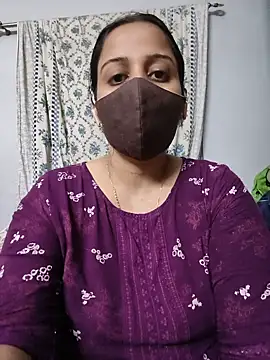 Tamil_shalini live cam on StripChat