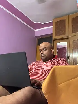 Dick_6inches_Delhi webcam