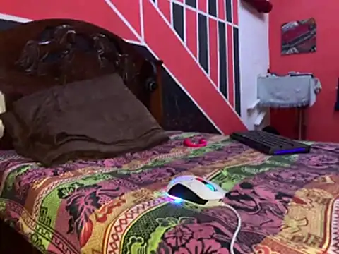 tanned_boy live sex cam