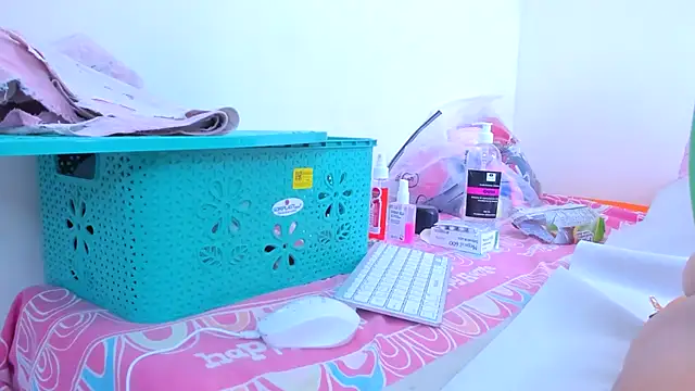 Elianissquirt webcam