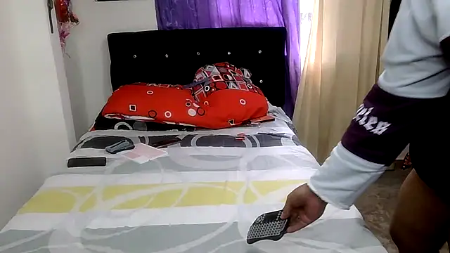 Boycuriousxxx webcam