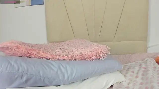 Sophia_Ebony webcam
