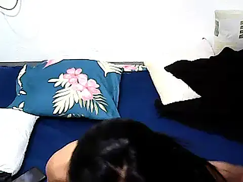 xxhottinybabe webcam