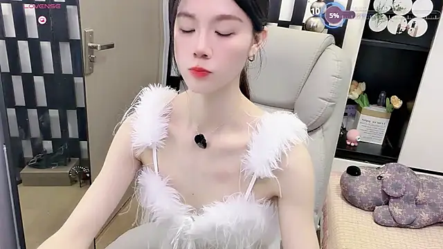yueyue-mm - Yueyue-MM's free webcam - UK Sex Cams