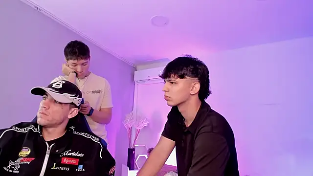 Handsomeboyss19 webcam