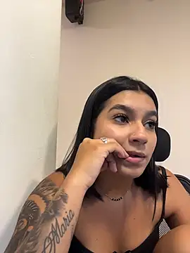 AlyssaRay webcam