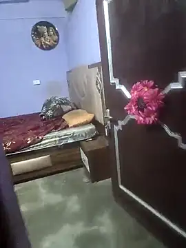 YOURBHABI143 webcam