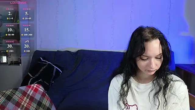 LuxuryLoverss webcam