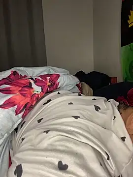 BoobsQueeen webcam