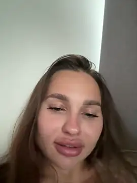 MonikaLoveXx webcam