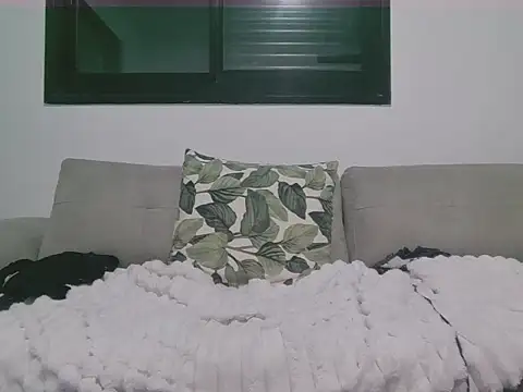 NakedSlave26 webcam
