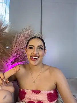 MegaanRouse_ webcam