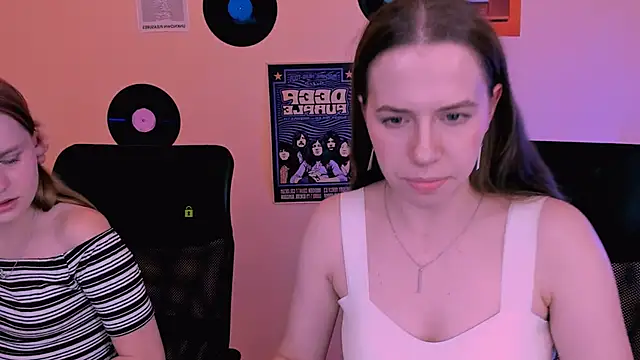 bella_sky11 webcam