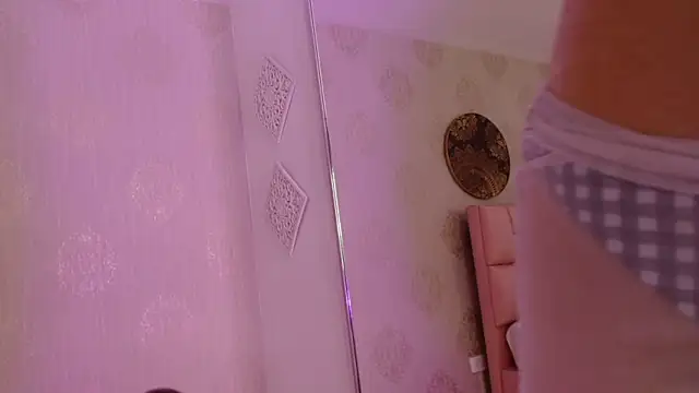 IsabelleDaza webcam