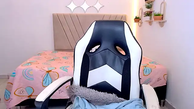 zara_cute webcam
