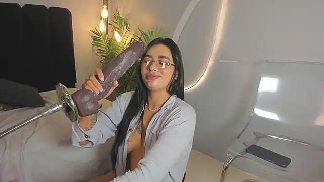 Juli_Casanova webcam