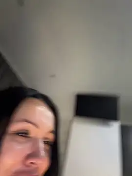 lorry6 live cam on StripChat