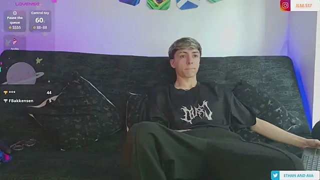 Ethan_and_ava