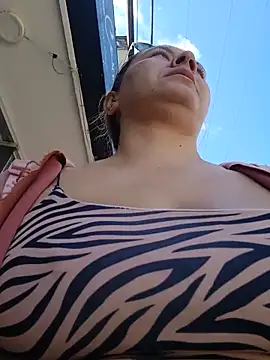 hannah-colx - Hannah-colx's free webcam - UK Sex Cams