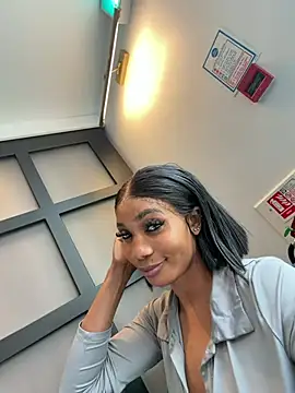 ___Nessa webcam