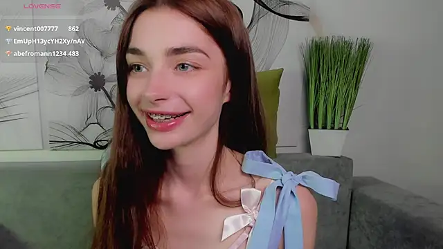 AngelinaWett webcam