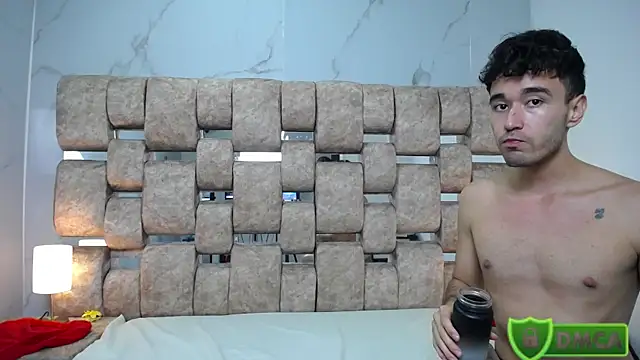 KathyAiden webcam