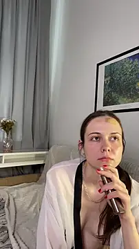 MalvinaTrafford webcam