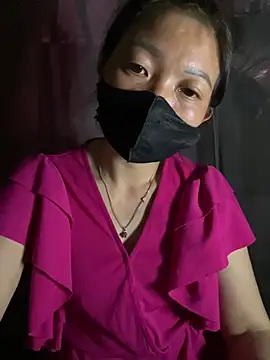 Bling-pusy webcam