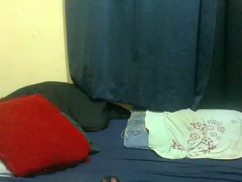 naughty-slender webcam