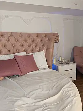 JuicyKendra_ webcam