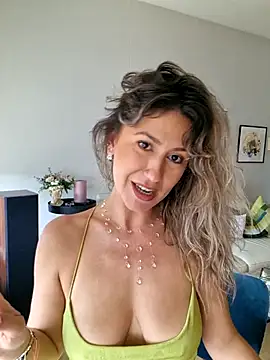 celynaross (Ask my age) - Full naked